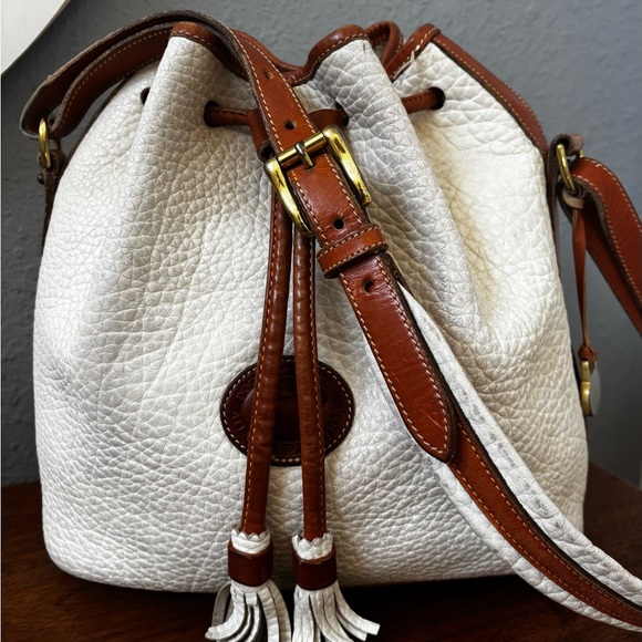 Vintage Dooney & Bourke Pebble Leather Bone Bucket Bag - Picture 15 of 15